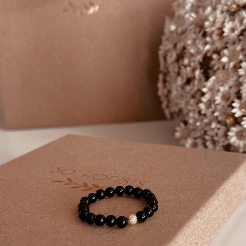 pierścionek z onyksem