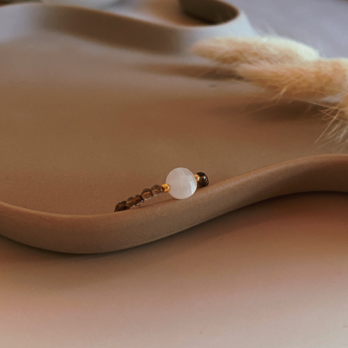 pierścionek elastyczny z kamieniami naturalnymi