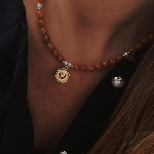 naszyjnik z perłami